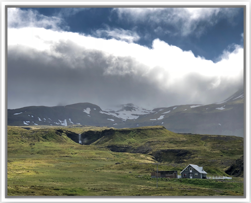 Grundarfjorour Valley